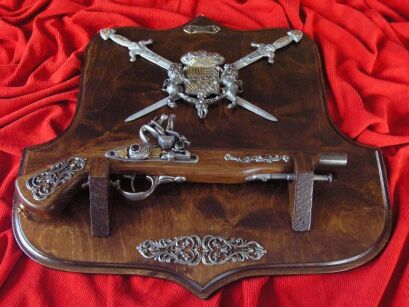 GUN on WOOD  - and two swords (WTR-202)