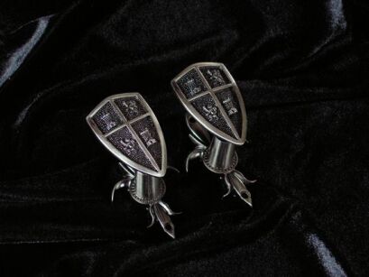 HANGERS SET FOR PRESENTATION replica of chivalry (11005)