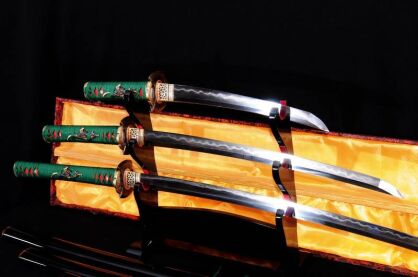 SET OF SWORDS JAPANESE Samurai HONSANMAI STEEL layered and high-carbon, R780