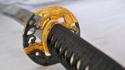 HIGH END KATANA JAPANISCHER SCHWERT VERBESSERTER DAMASKUS STAHL LEHM MIT OBERFLÄCHENPOLITUR R1181 GEHÄRTET