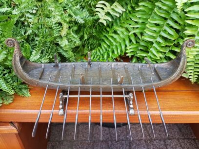 VIKING BOAT WITH OARS  (WU76611A4)