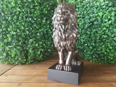 LION SITTING on the pedestal VERONESE (WU76813A4)