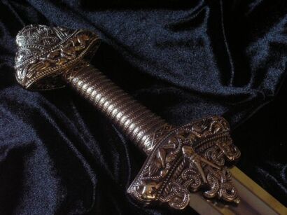 Viking sword with an ornate hilt  (543)