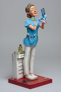 LARGE DENTIST FIGURE - Guilermo Forchino (FO85534)