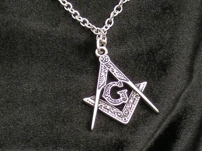 PENDANT WITH SYMBOL Masons