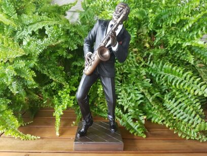 FIGURE SAXOPHONIST VERONESE (WU76218A4)