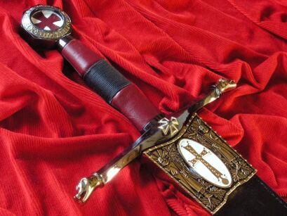 GOOD DECORATIVE TEMPLAR SWORD with scabbard (289/V